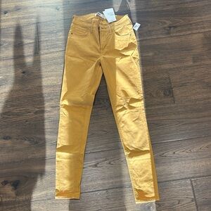 Old Navy Women's Yellow Skinny Jeans